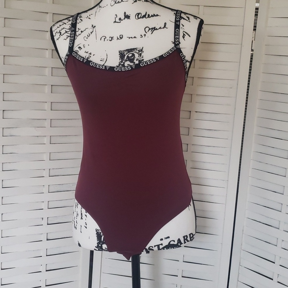 Guess nwt burgundy bodysuit M